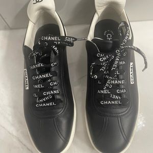 Chanel Sneakers Black and White Sz 39